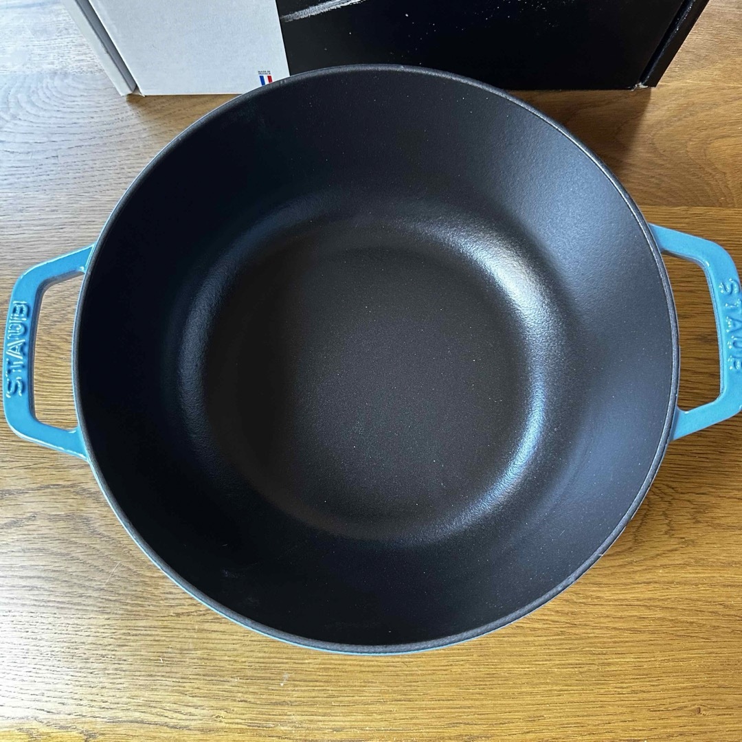STAUB - 新品 ラスト1点staub ストウブ フルールドリス ココット