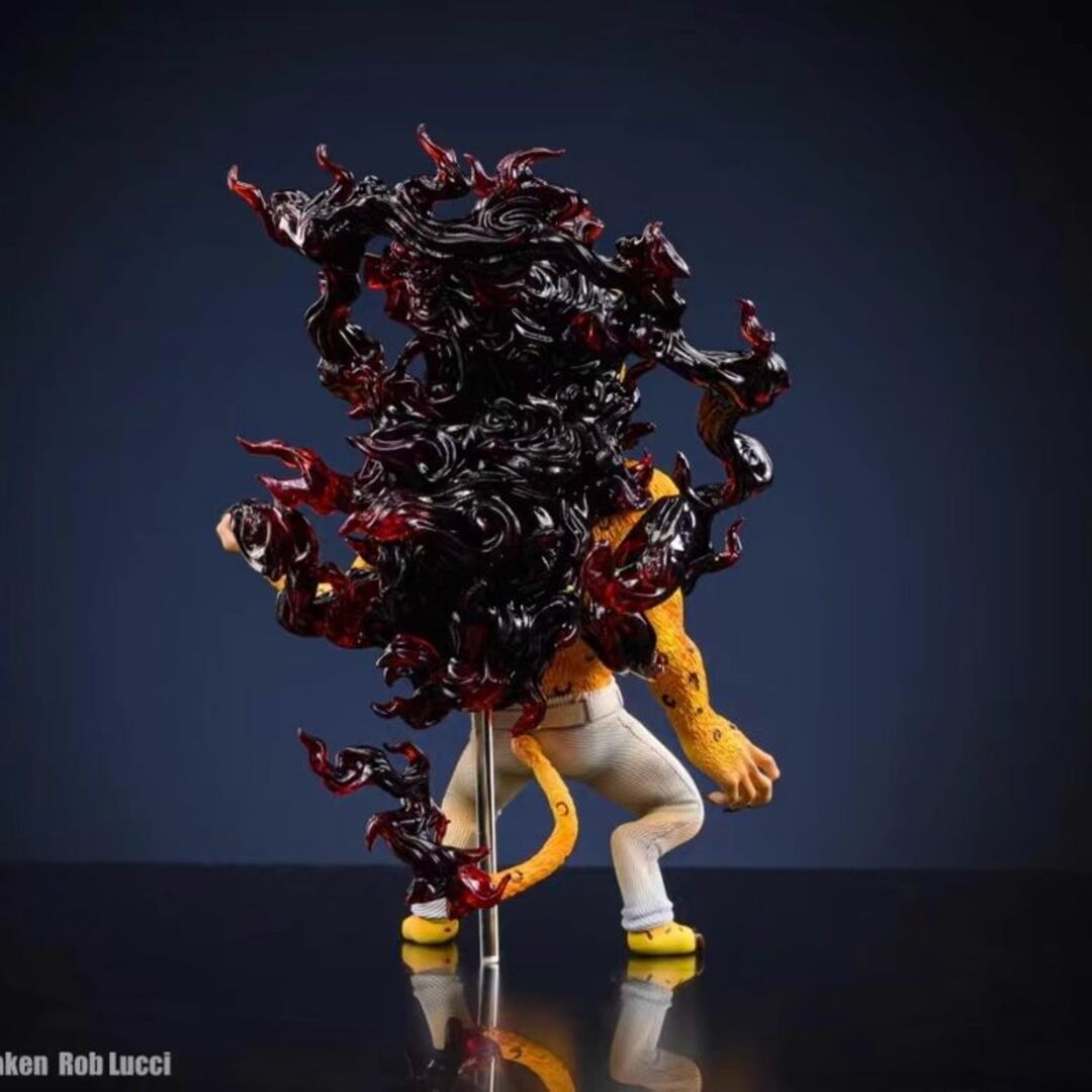 ワンピース ロブ・ルッチ 覚醒 レオパルド 豹 フィギュア ガレージ