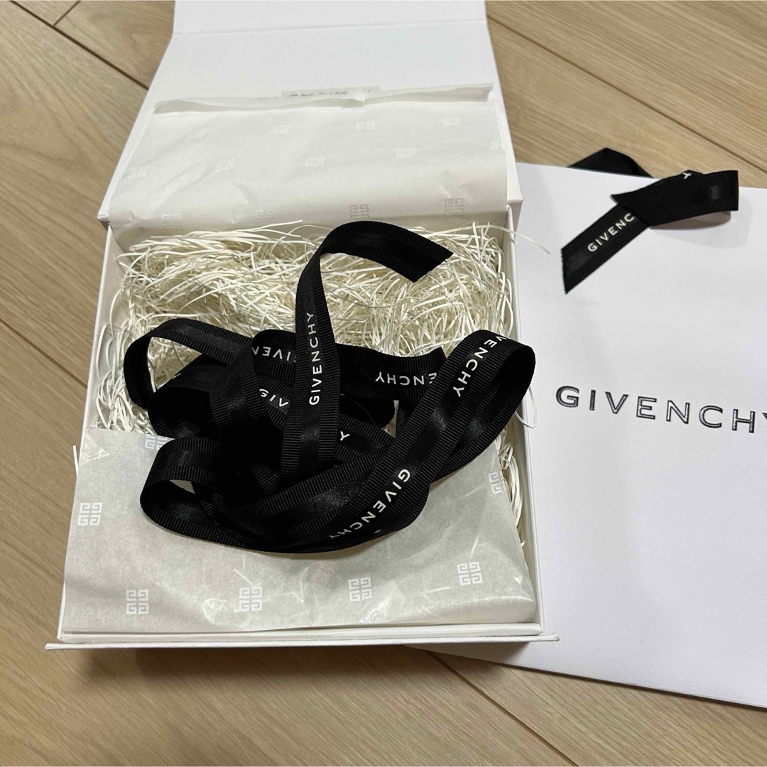 GIVENCHY - ジバンシィ ギフト ボックス 紙袋 GIVENCHYの通販 by shop
