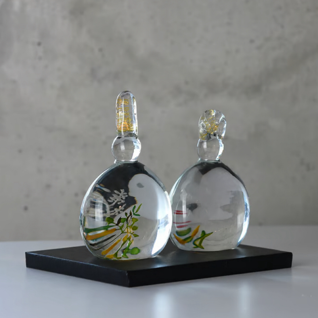 ガラス 作家 金津沙矢香 さん ガラスのお雛様 南天のおひな様の通販 by