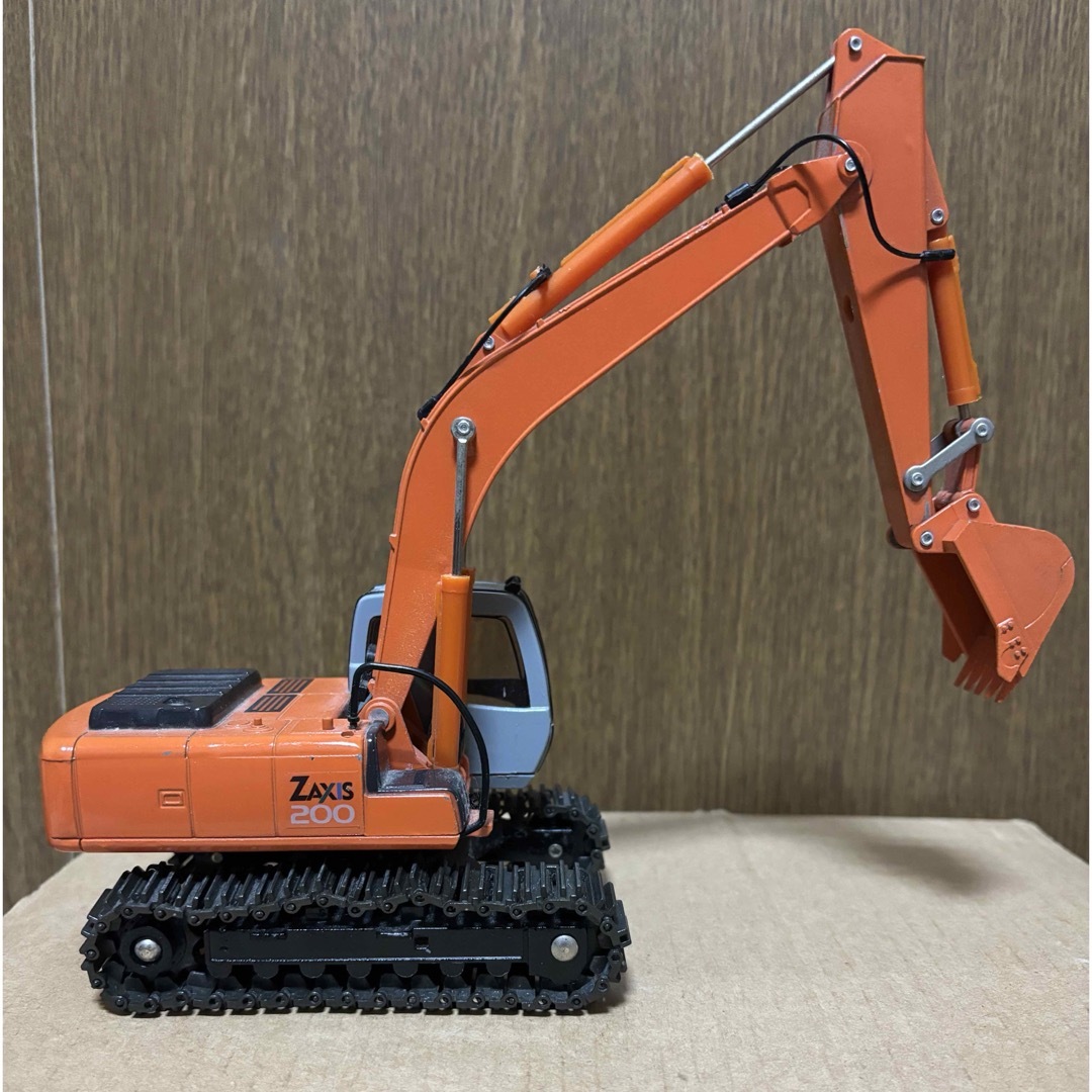 日立 - ZAXIS200 1/40 日立建機 HITACHI 重機 ユンボの通販 by 127