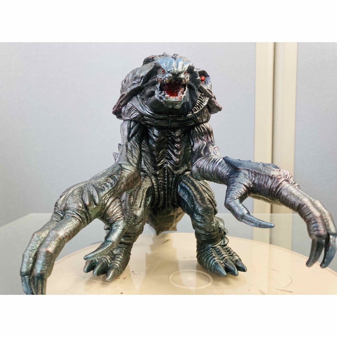 ゴジラ怪獣 オルガ リペイントの通販 by 紙飛行機羽羽s shop｜ラクマ