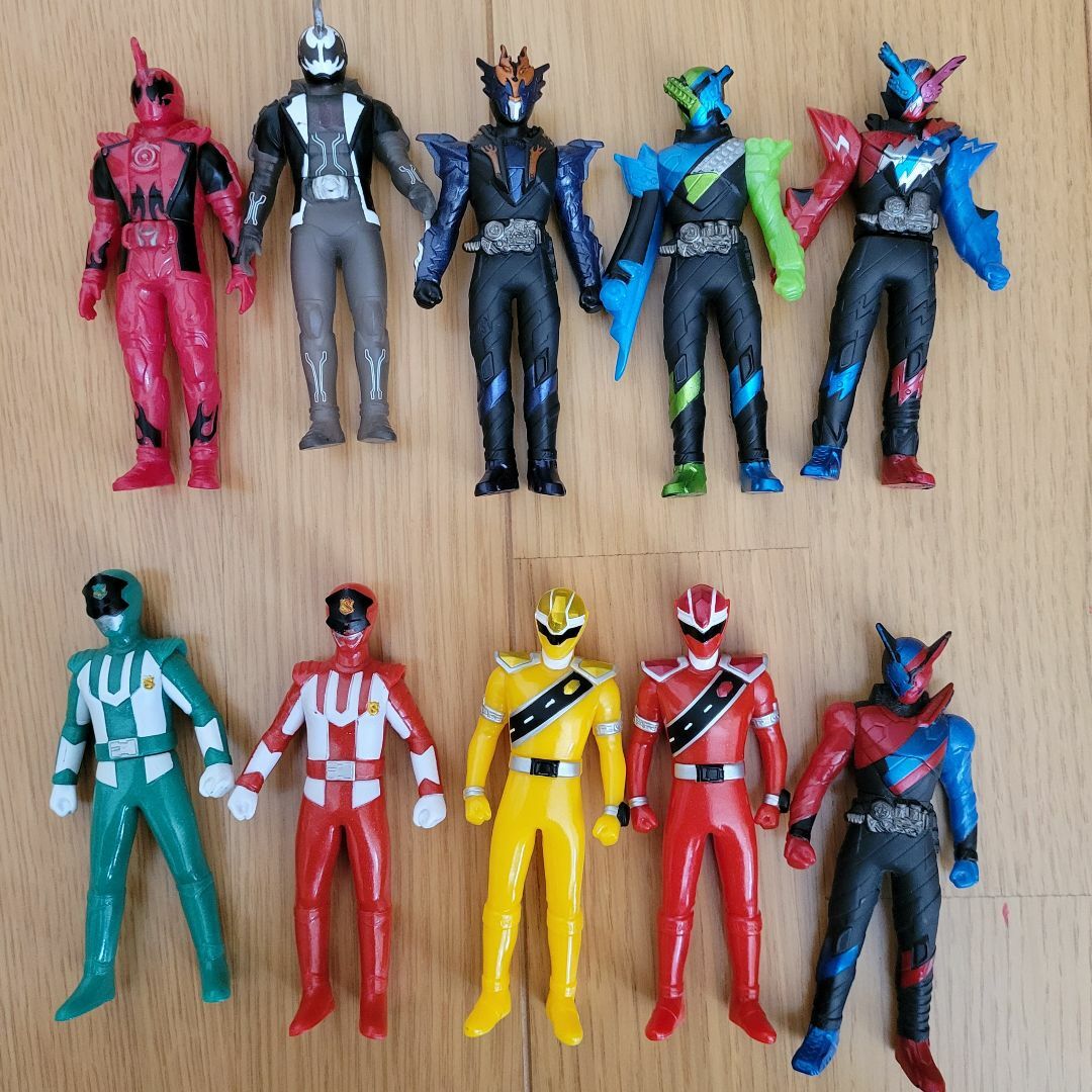 BANDAI - 仮面ライダー 戦隊 フィギュア ソフビ 食玩の通販 by あんず