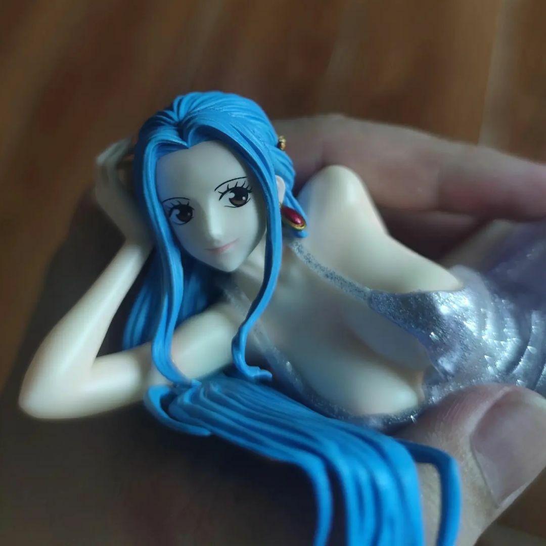 ワンピース ネフェルタリ・ビビ & カルー ソファー ガレージキット