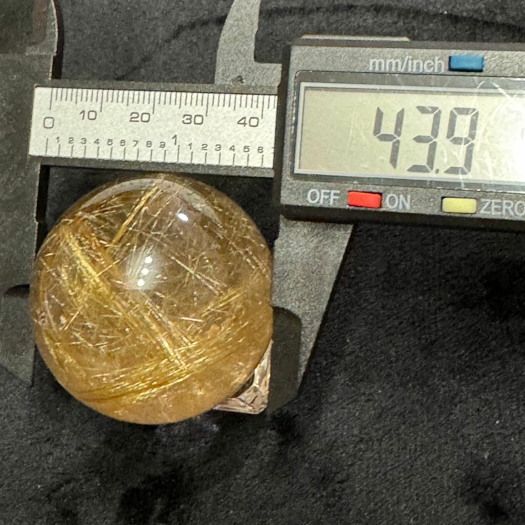 金運アップ◇ゴールドルチルクォーツ◇丸玉 約43.9㎜の通販 by 天然石