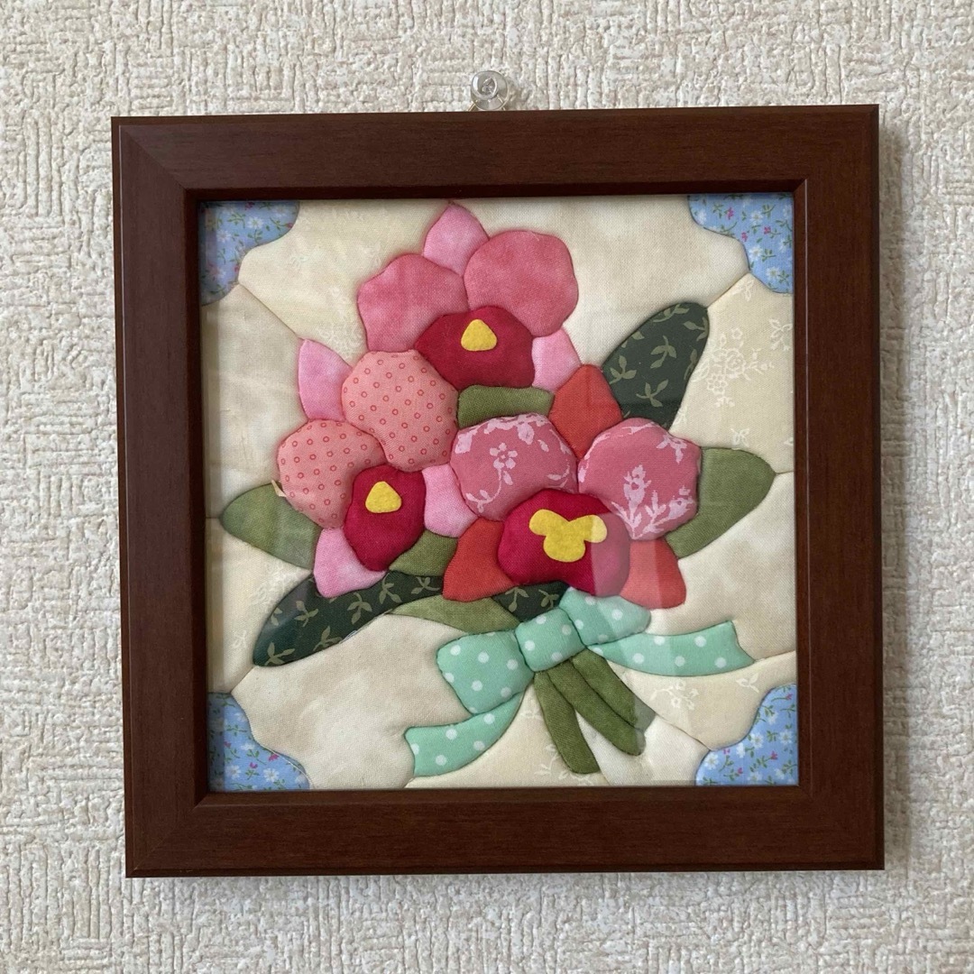 きめこみパッチワーク 12ヶ月の花 専用額一個付きの通販 by ねこまねき