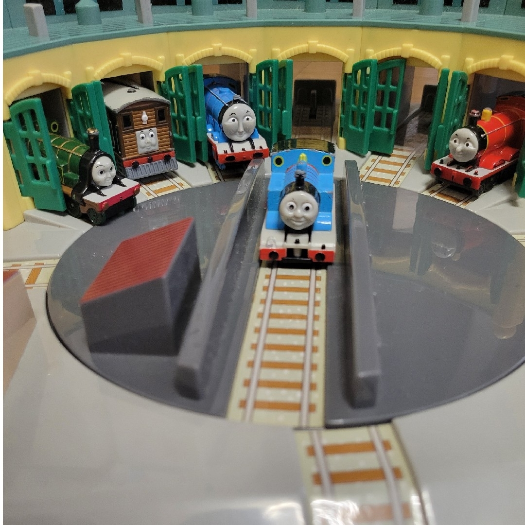 Takara Tomy - sumika様専用 トミカ 操車場 トーマス 車庫 機関庫の