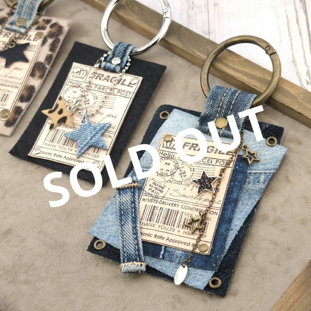 デニムのタグ型バッグチャームの通販 by 1&7(デニムリメイク
