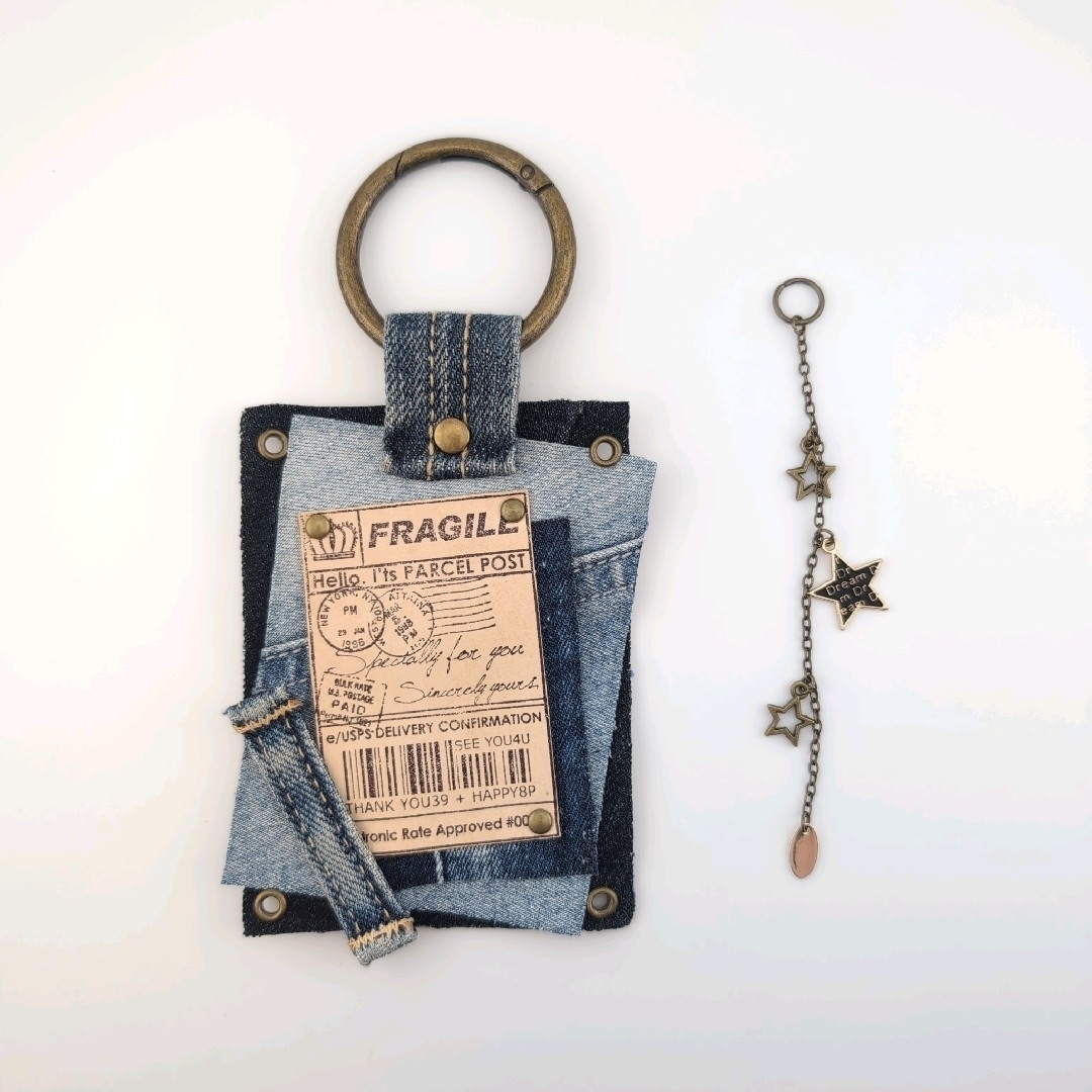 デニムのタグ型バッグチャームの通販 by 1&7(デニムリメイク