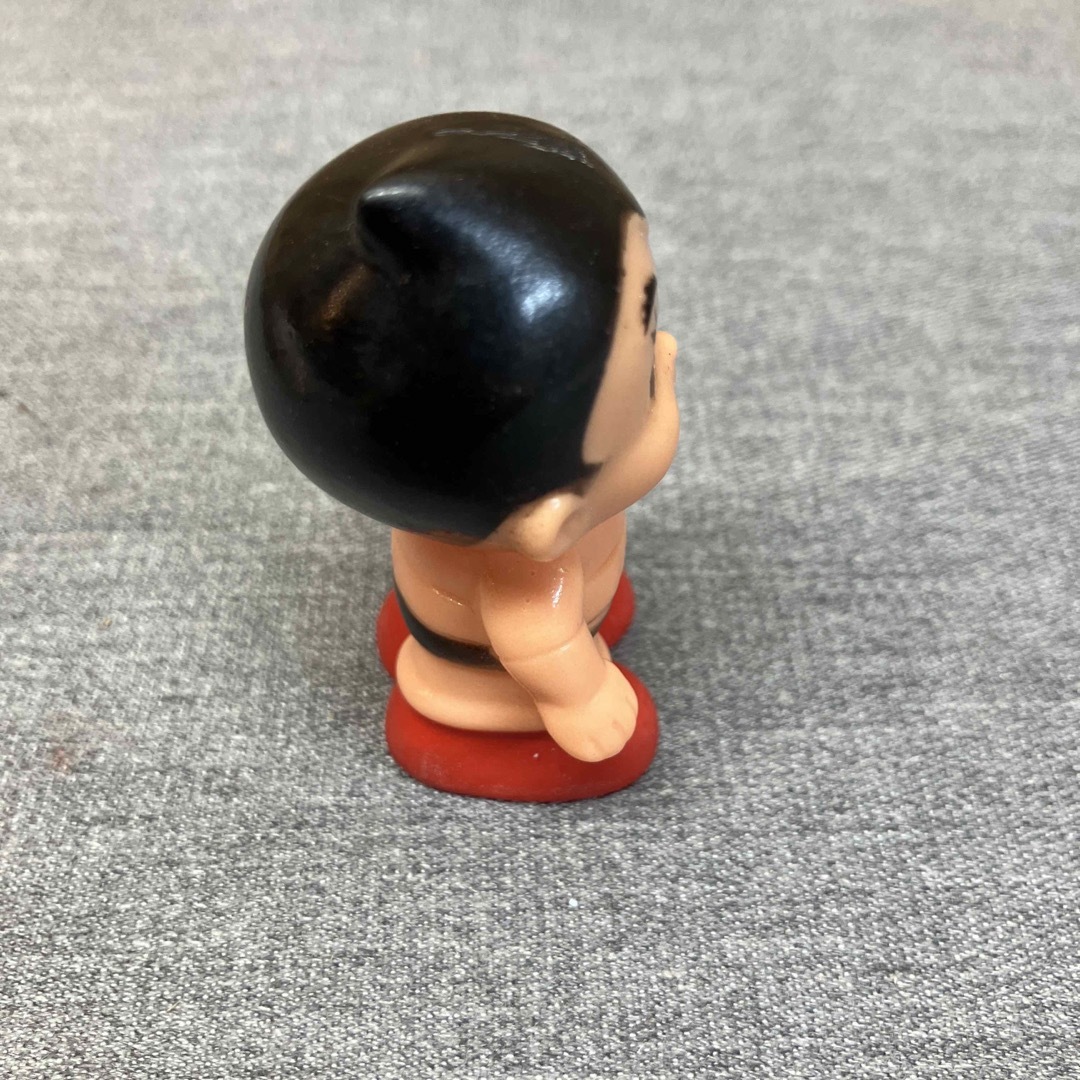 Nひ2245】鉄腕アトム パチ ソフビ 当時物フィギュア 昭和レトロ の通販