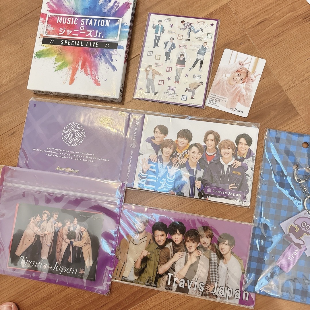Travis Japan 公式グッズ まとめ売り 大量の通販 by あのね｜ラクマ