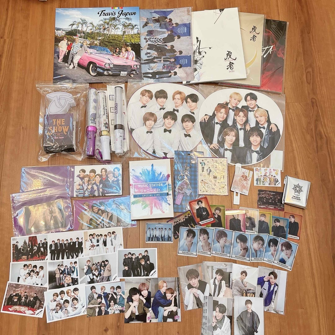 Travis Japan 公式グッズ まとめ売り 大量の通販 by あのね｜ラクマ