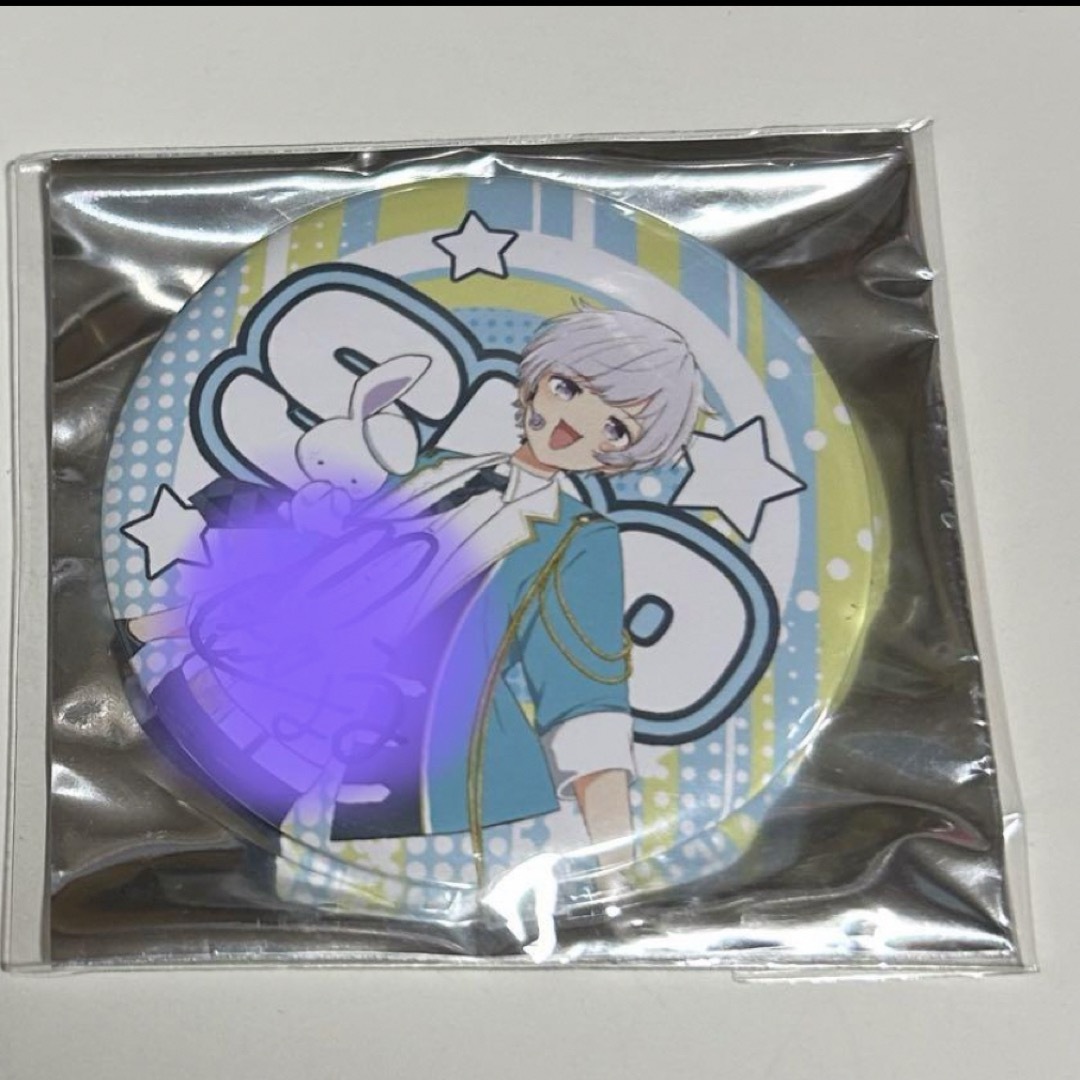 いれいす 初兎 缶バッジ サインの通販 by △｜ラクマ