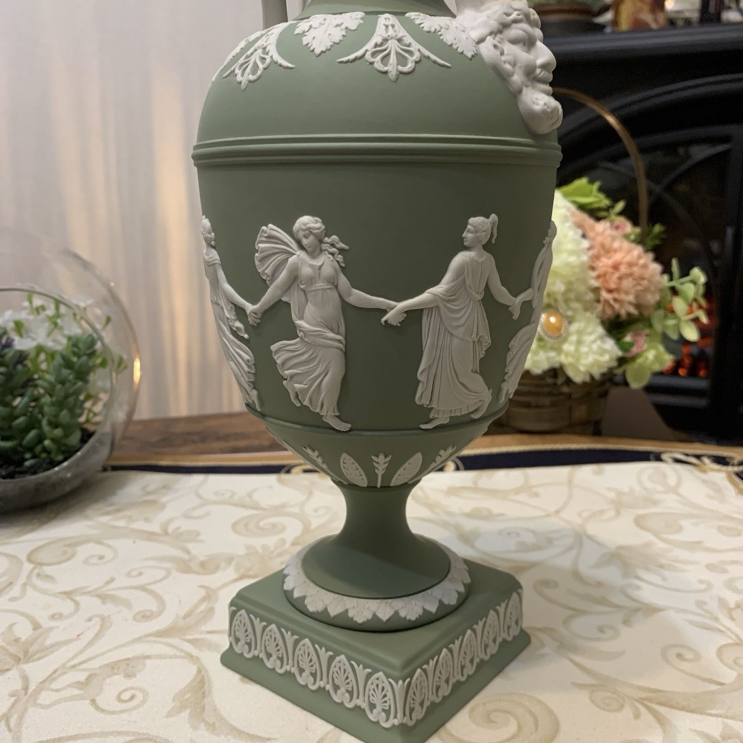 ウェッジウッド箱付 ジャスパー花瓶 ウェッジウッド箱付 ジャスパー