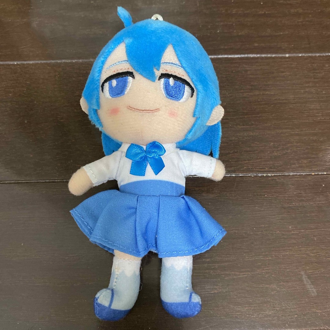 カラフルピーチ からぴち るなさん ぬいぐるみのようなマスコット