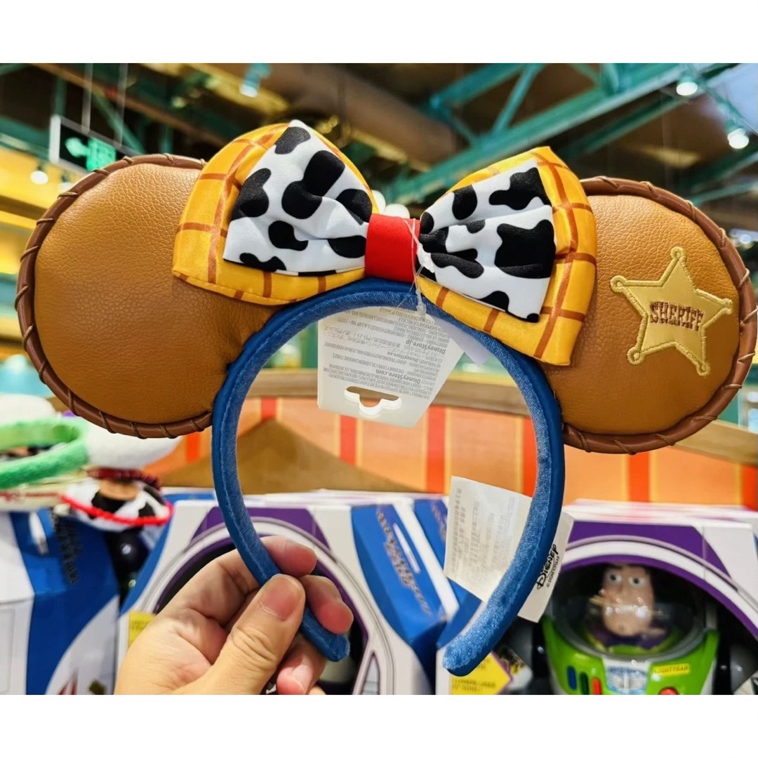 上海ディズニー新作 トイストーリー ウッディカチューシャの通販 by