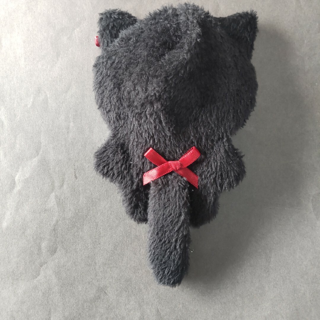 黒 ねこ 深赤リボン ぬい服 10cm ～ 12cmの通販 by Yum｜ラクマ