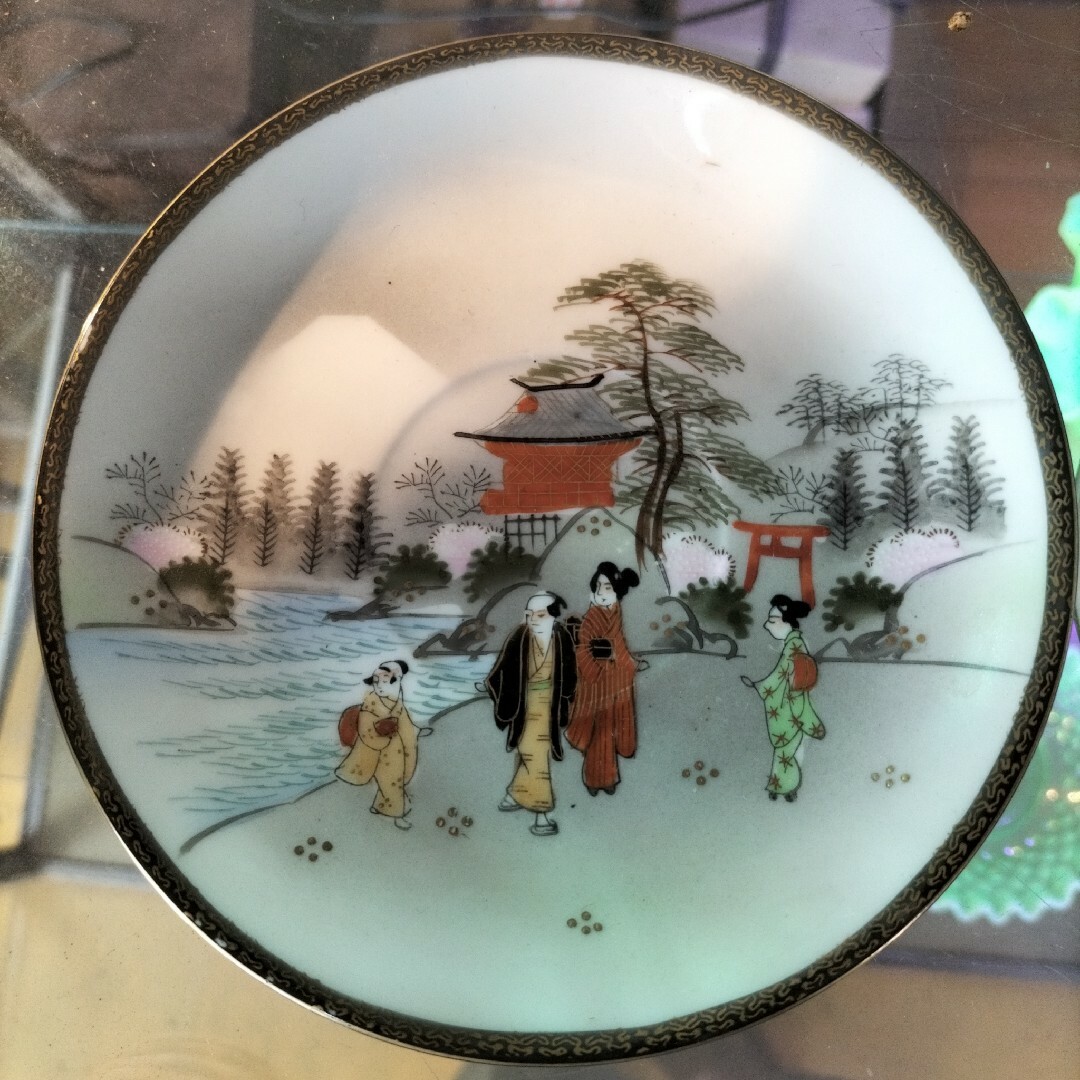 九谷青窯 - 九谷焼 ティーカップ＆ソーサー 明治九谷 芸者透かし入りの