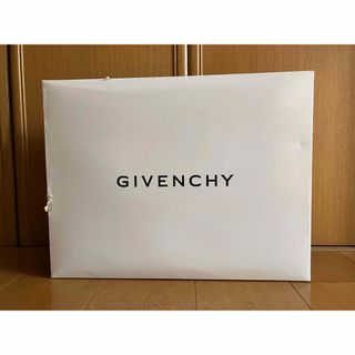 GIVENCHY（布団）のフリマアイテム一覧