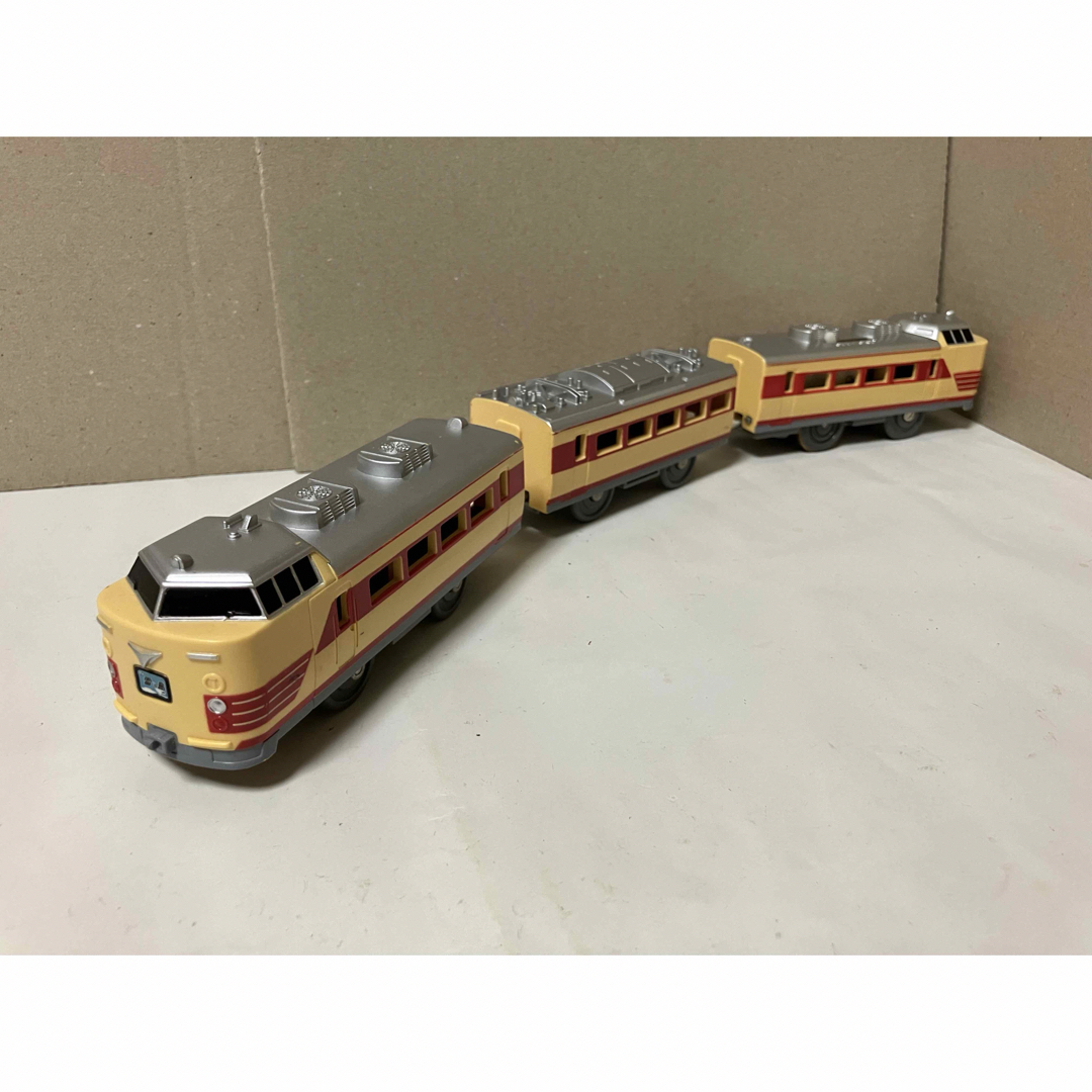 Takara Tomy - 【プラレール】485系特急電車 雷鳥の通販 by シュー's