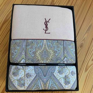 Yves Saint Laurent（布団）のフリマアイテム一覧