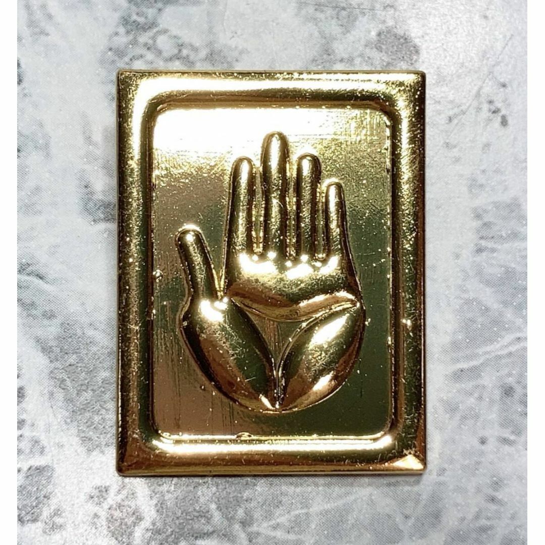 ジョジョの奇妙な冒険/空条承太郎 メタル製 バッジ 2種セット」の通販