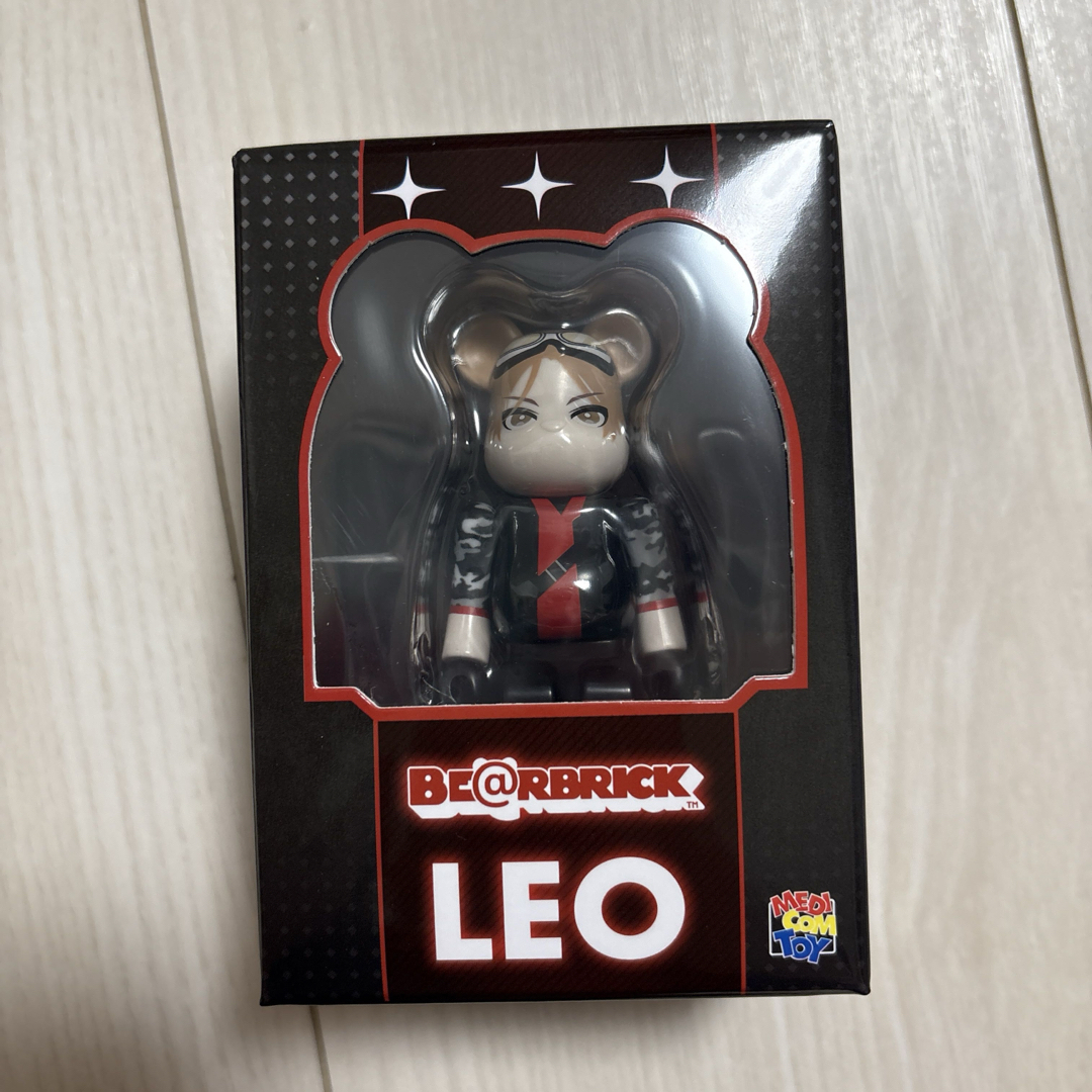 山田涼介LIVE REDツアーグッズ BE@RBRICK LEO 100%の通販 by りんご's