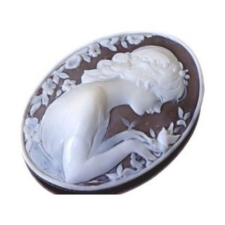 ジュエリー極】チーロフレーシア作 美少女と小鳥と花の彫刻 高級シェル