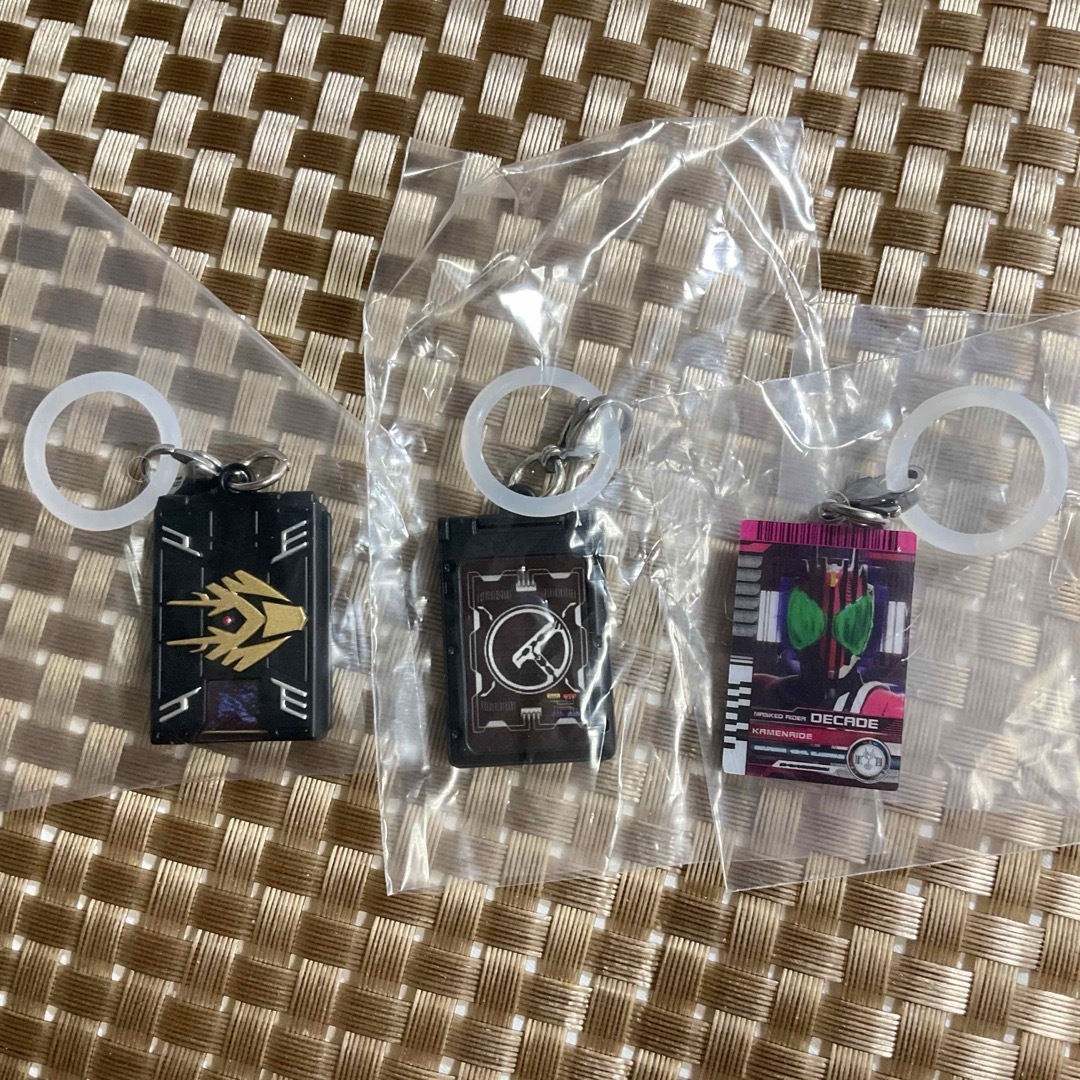 8種コンプ]仮面ライダーシリーズ めじるしアクセサリー ガチャの通販