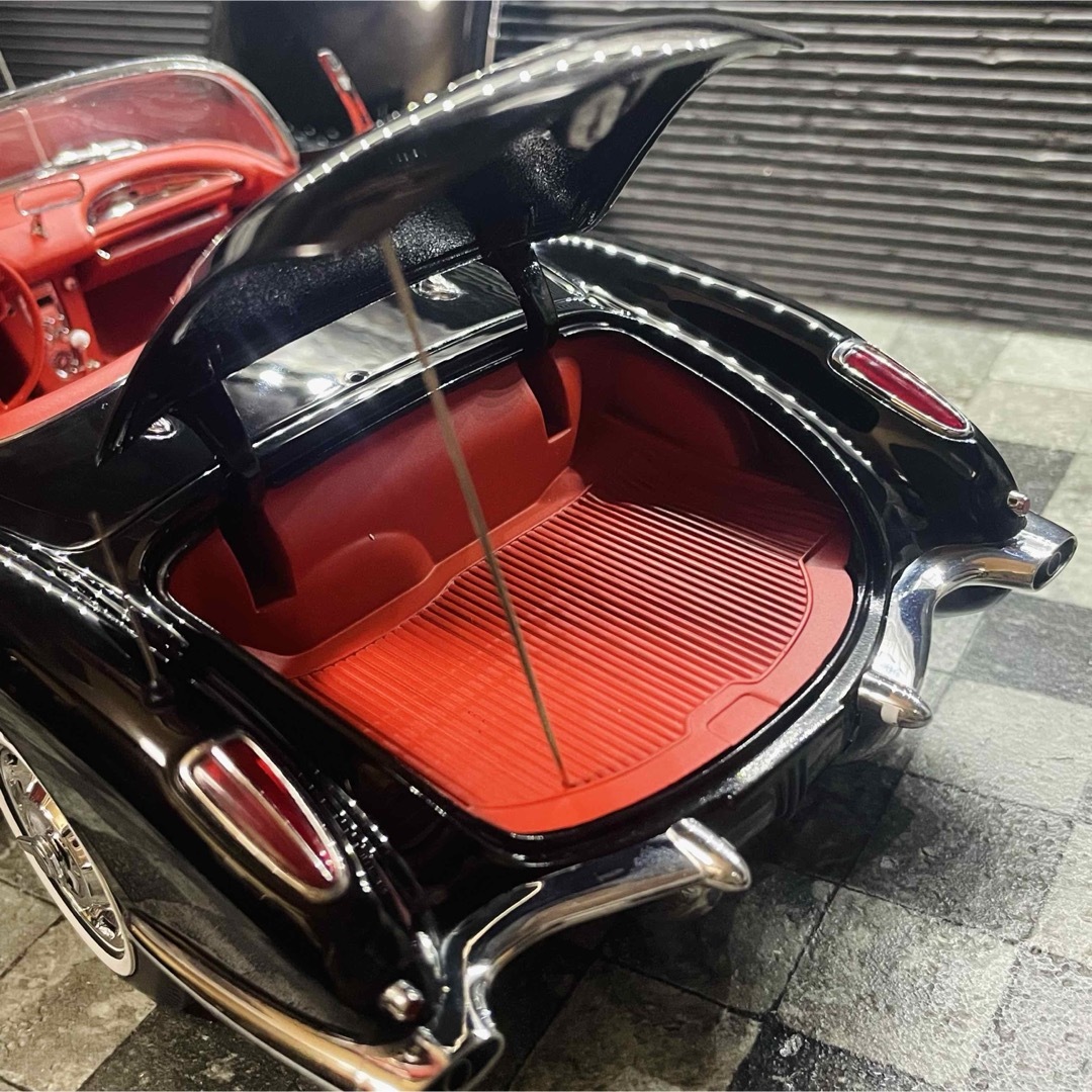 6000台限定 1/18 AUTOart シボレー コルベット C1 1959