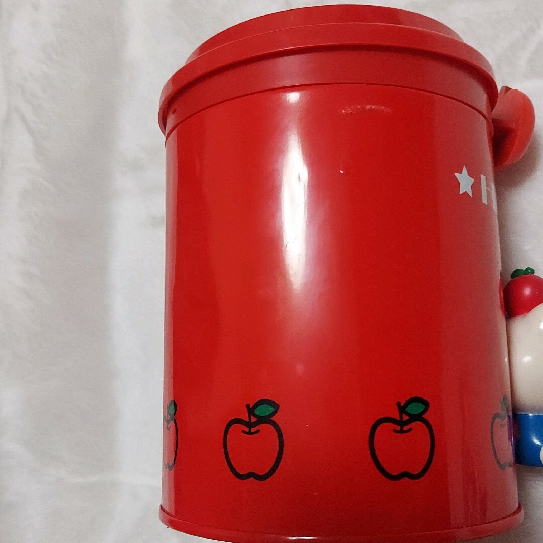 ハローキティ - レア☆キティ リンゴ型小物入れ缶ケース 2000年製
