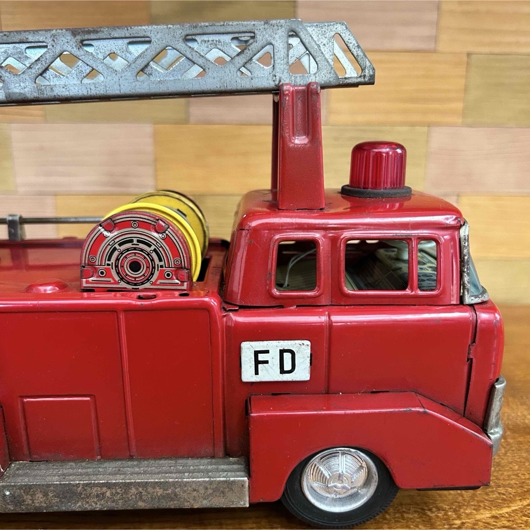 BANDAI - バンダイ キングサイズ消防車 ブリキ 当時物 希少の通販 by