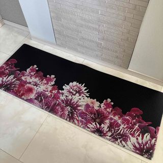 Rady（ラグ/カーペット/マット）のフリマアイテム一覧