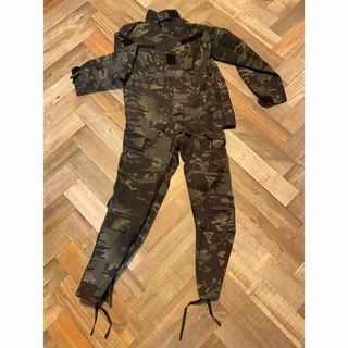 実物保証 中国人民解放軍07式林地迷彩戦闘服上下セット 送料込の通販