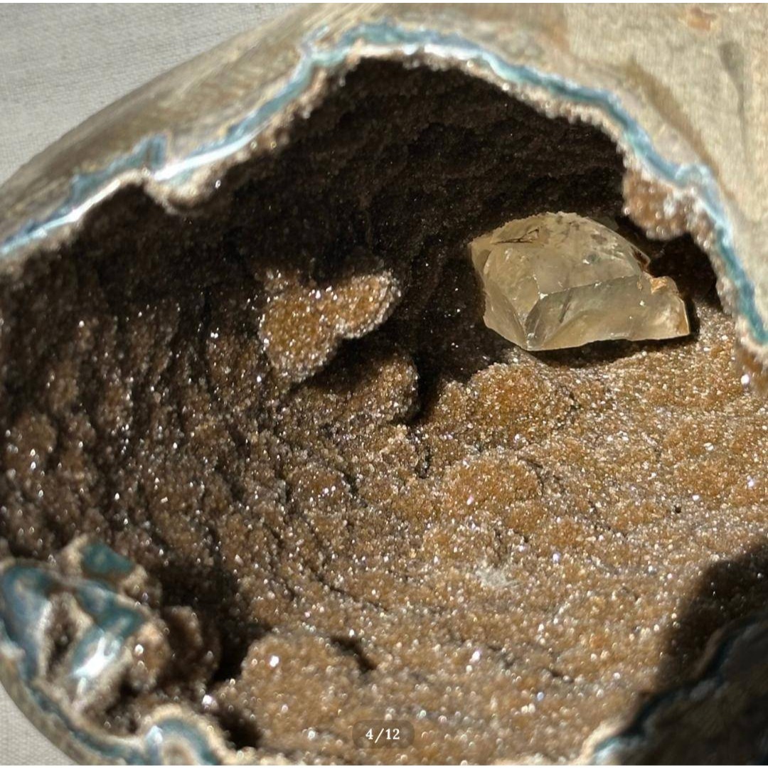 ブラウン アメジスト】ウルグアイの秘宝 ― アメジストドーム ジオード