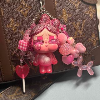 CRY BABY! - 【ハンドメイド】POPMART CRYBABY キーホルダー の通販 by