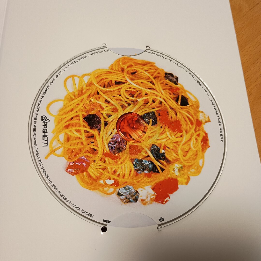 LE SSERAFIM - LE SSERAFIM『SPAGHETTI』COMPACTver.の通販 by