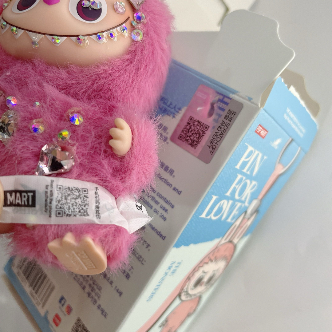 オリジナル カスタム ミニ ラブブ LABUBU PIN FOR LOVE Qの通販 by