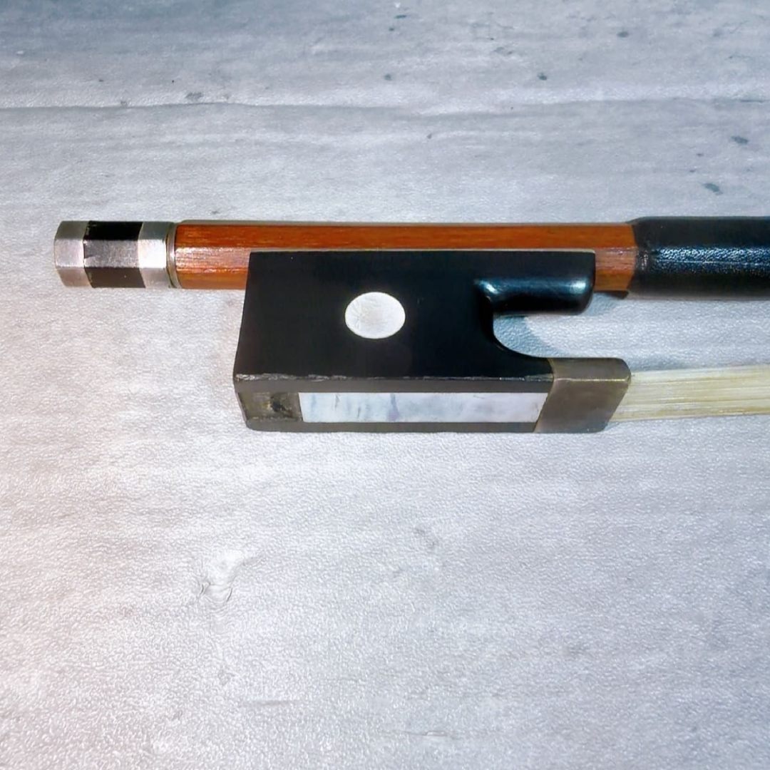 ARCHET a TOKIO バイオリン弓 4/4サイズの通販 by ブロくん's shop｜ラクマ