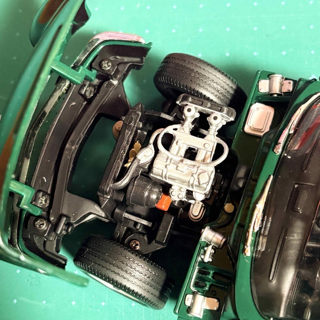 SUNSTAR - ワンオフカスタム 1/18 SunStar トライアンフ