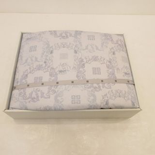 GIVENCHY（布団）のフリマアイテム一覧