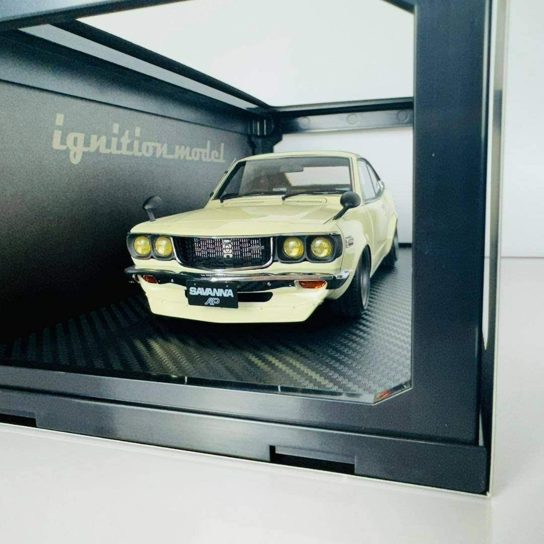 1/18 イグニッションモデル マツダ サバンナ （S124A） ホワイト