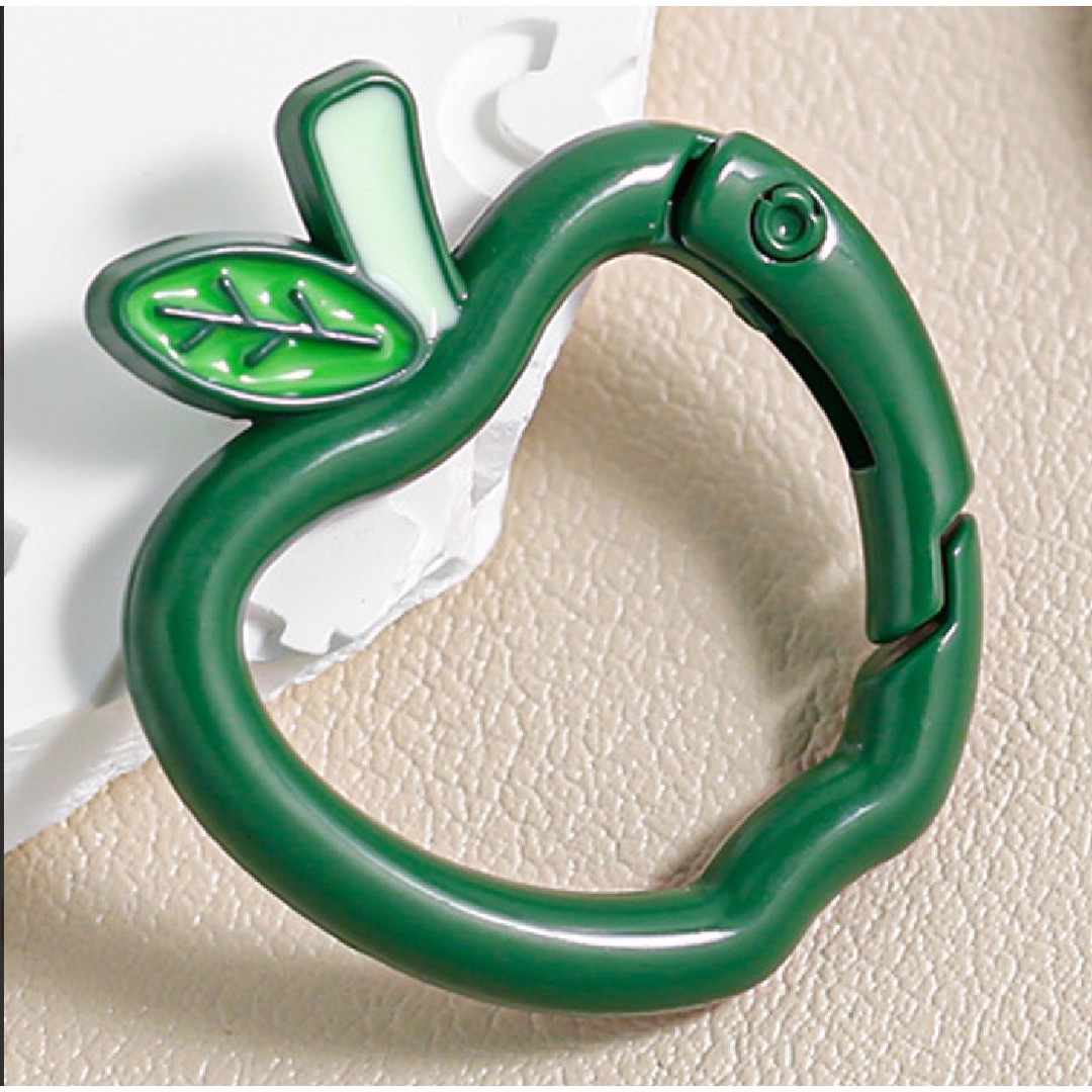 りんごカラビナ Mrs. GREEN APPLEグッズ リンゴキーホルダー の通販 by