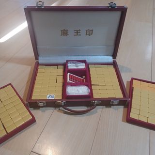 任天堂 - 【超希少】 麻雀牌 任天堂 天元 花札デザイン ダイヤ牌 背黒