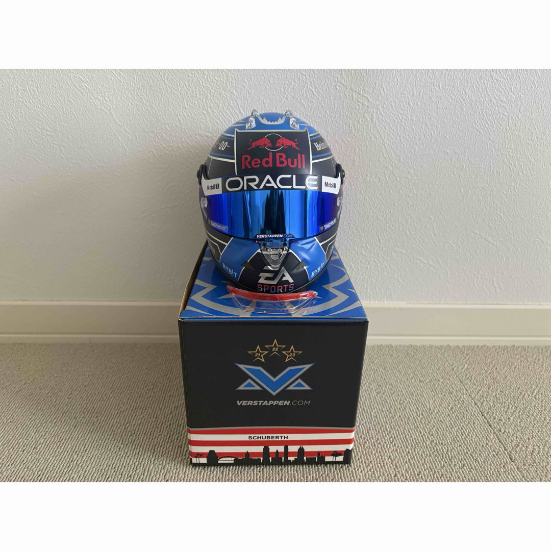 Red Bull - 【新品・オマケ付】マックス フェルスタッペン1/2