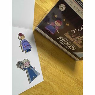 アナと雪の女王（バッジ/ピンバッジ）のフリマアイテム一覧