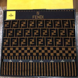 FENDI（タオルケット）のフリマアイテム一覧
