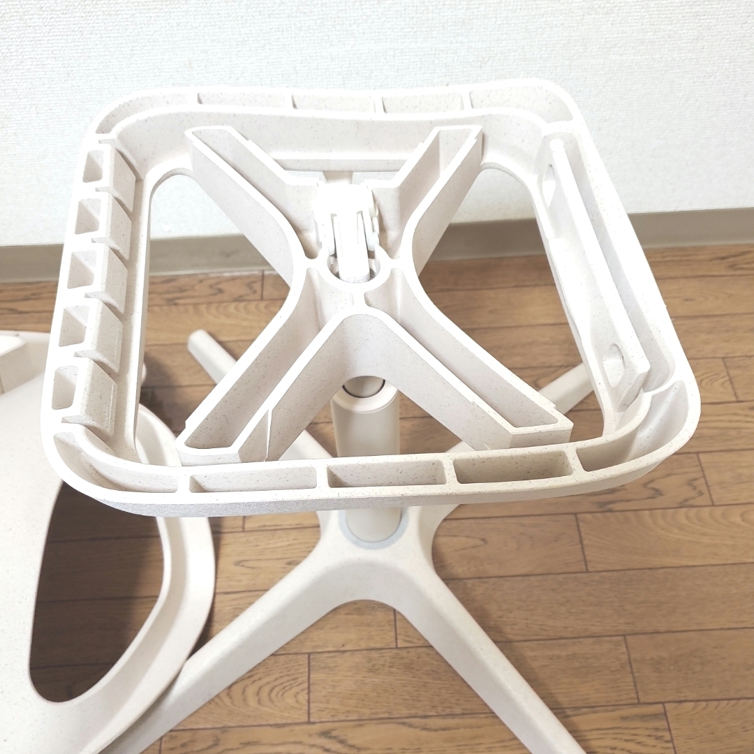 IKEA - IKEA ODGER オドゲル 回転チェア ホワイトベージュ ダイニング