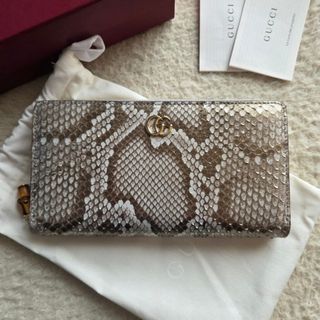 皇居限定 菊の御紋入り 牛革長財布 ゴールド （金色） 新品未使用品 お