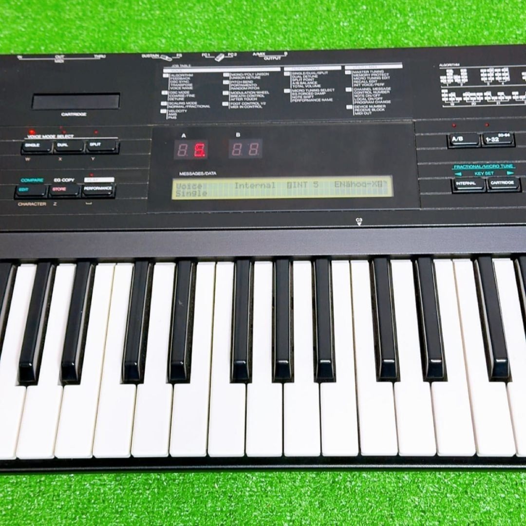 YAMAHA ヤマハ DX7Ⅱ-D シンセサイザー 61鍵 鍵盤楽器の通販 by ブロ